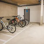 Twenty Business Flats Angely 3* Nice