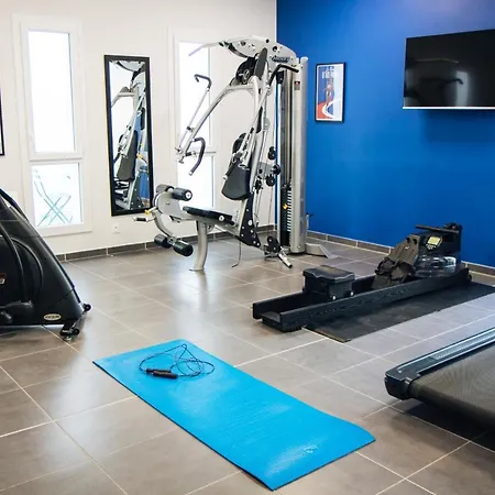 Twenty Business Flats Angely 호텔 3*