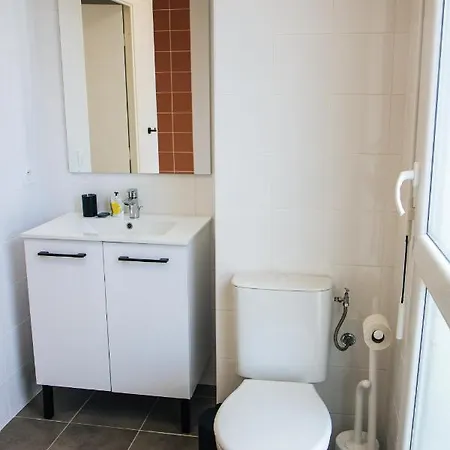 Twenty Business Flats Angely 호텔