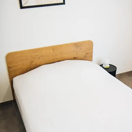 Twenty Business Flats Angely 호텔 니스