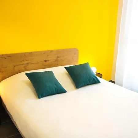 Twenty Business Flats Angely 3* 니스