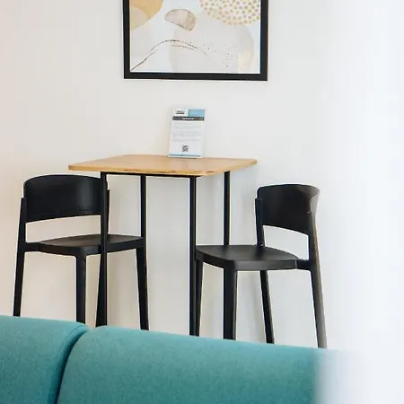 Twenty Business Flats Angely 3*