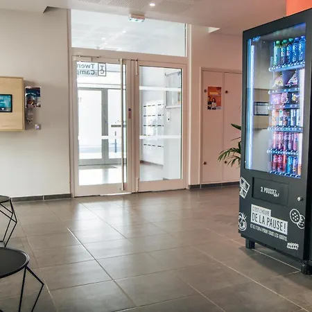 Twenty Business Flats Angely 니스