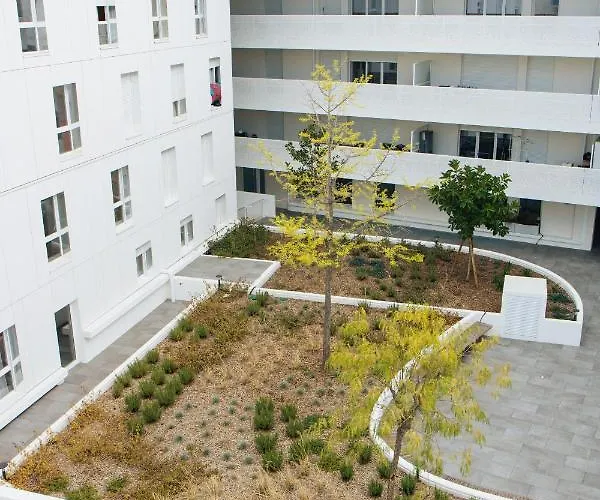 Twenty Business Flats Angely 니스