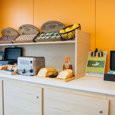 Hotel Twenty Business Flats Angely